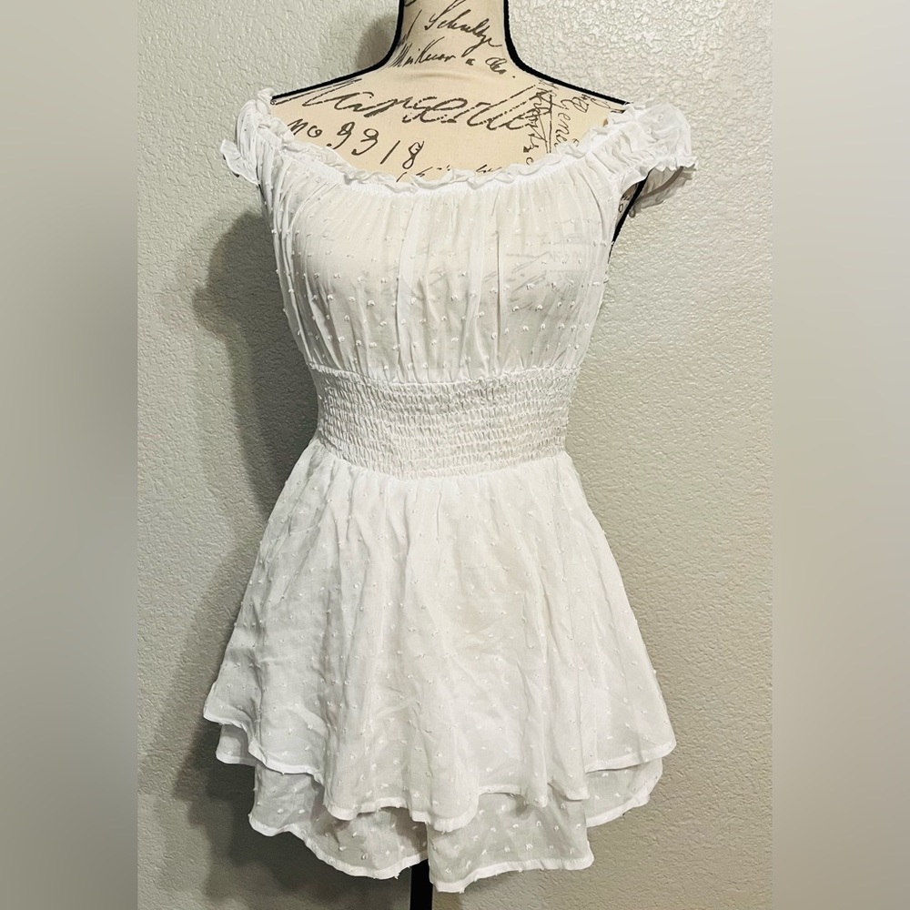 Stiletto’s white romper - NWT!